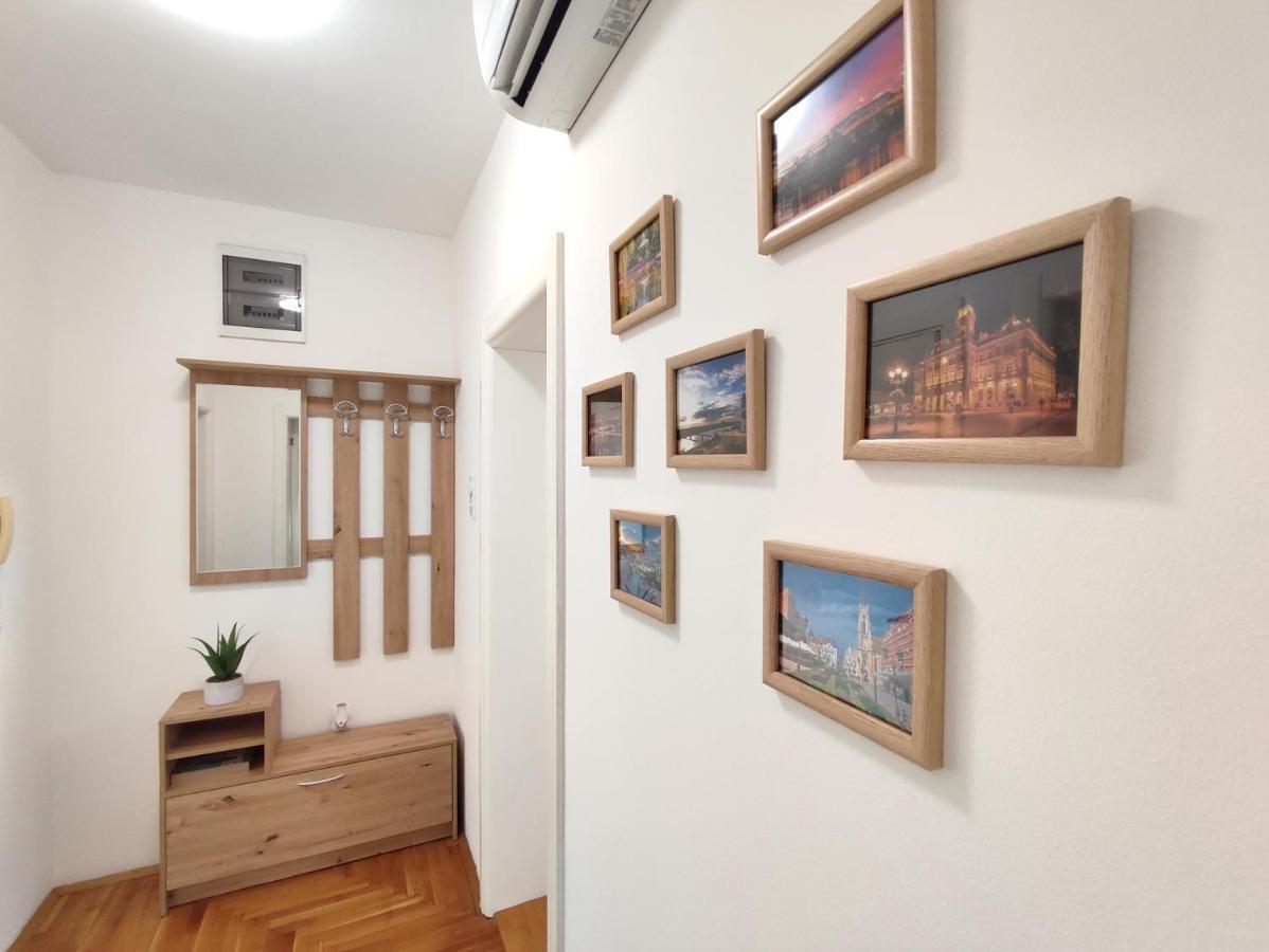 Apartman Ns Dan Private Parking Νόβι Σαντ Εξωτερικό φωτογραφία